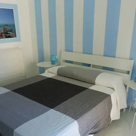 U Scrusciu Do Mari B&B 레알몬테